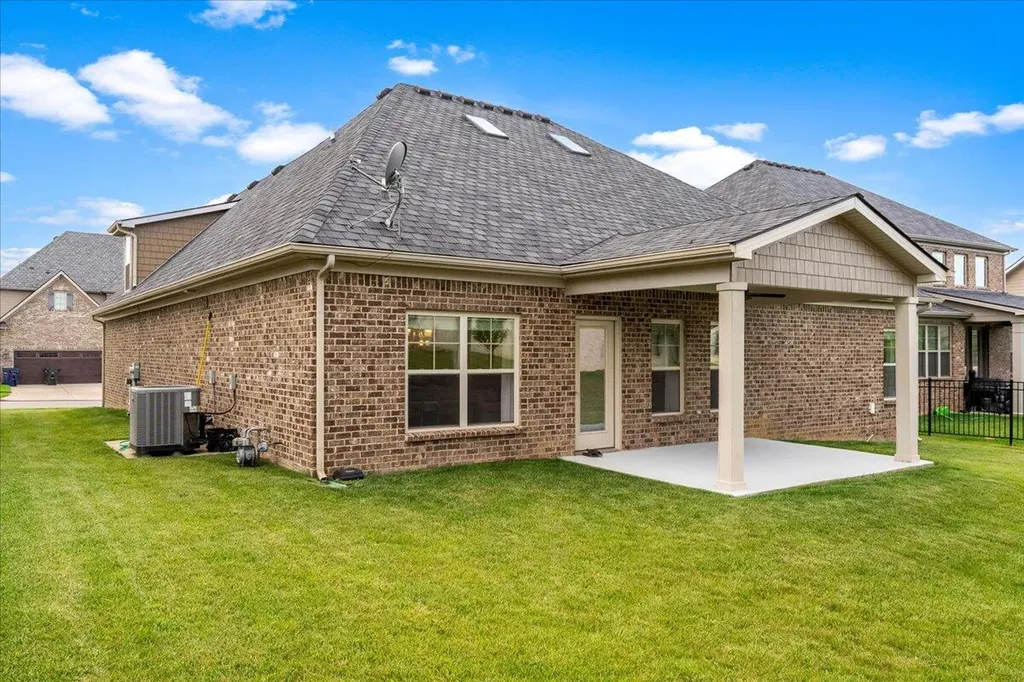 2340 Coroneo Lane Lexington KY 40509