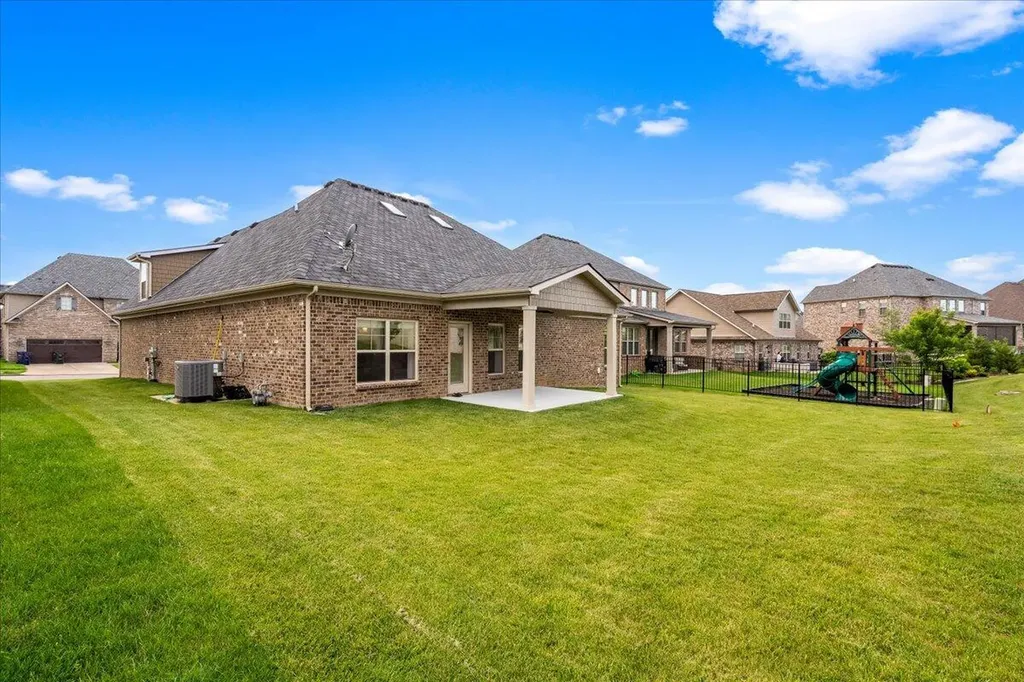 2340 Coroneo Lane Lexington KY 40509