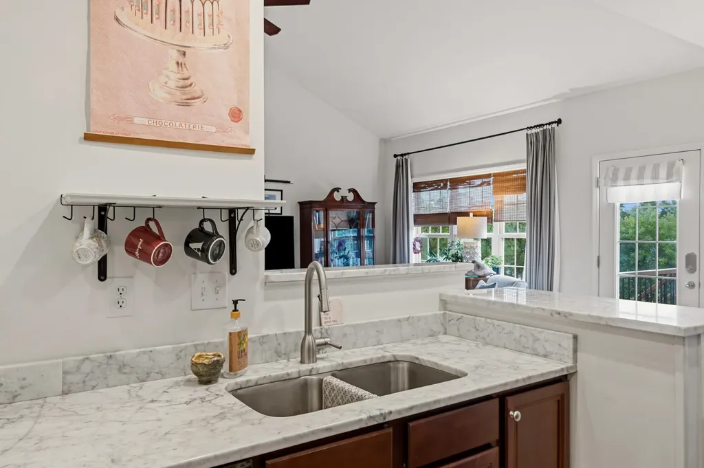 373 Jane Briggs Avenue Lexington KY 40509