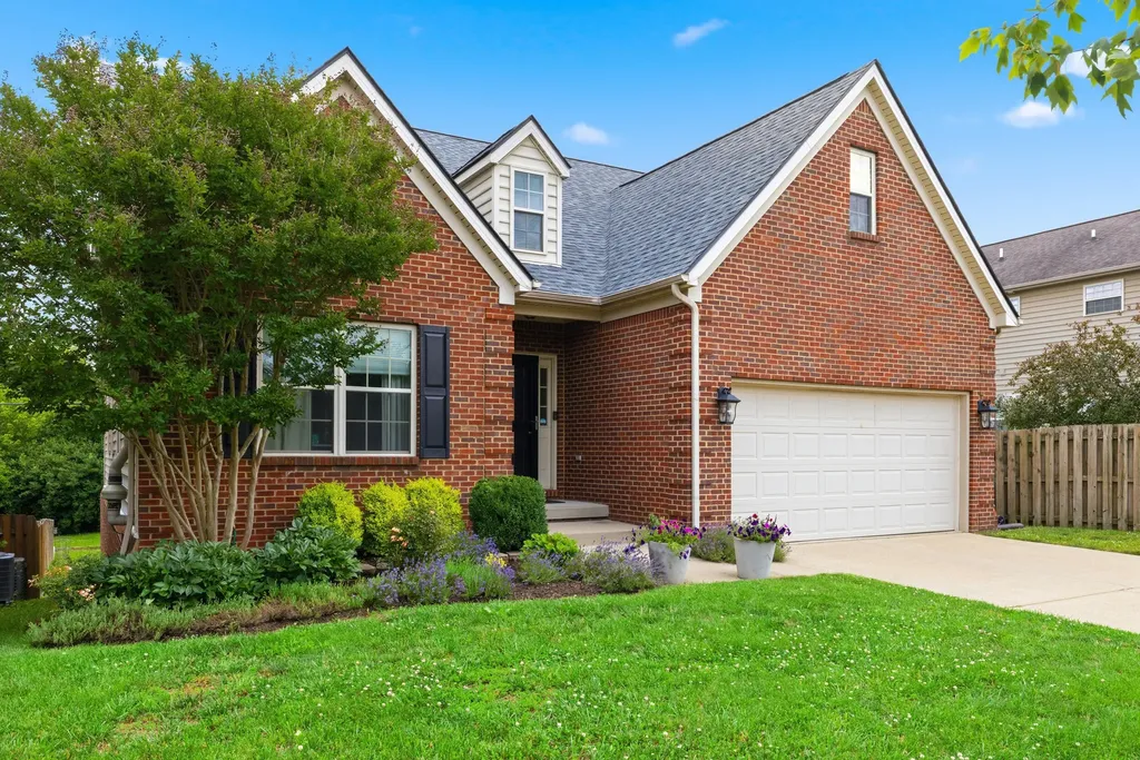 373 Jane Briggs Avenue Lexington KY 40509