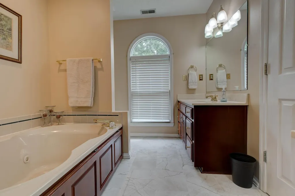 182 Chardonnay Court Winchester KY 40392