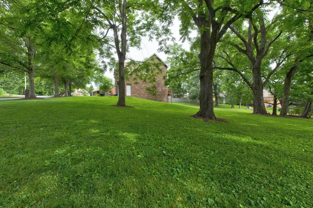 182 Chardonnay Court Winchester KY 40392