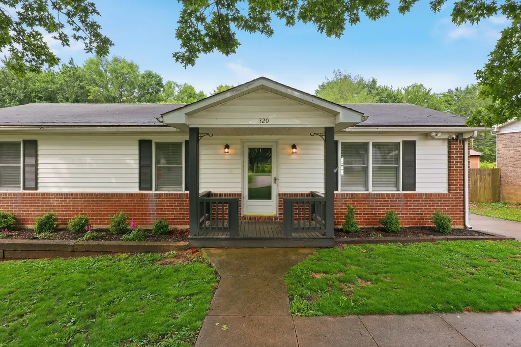 320 Sycamore Court Frankfort KY 40601