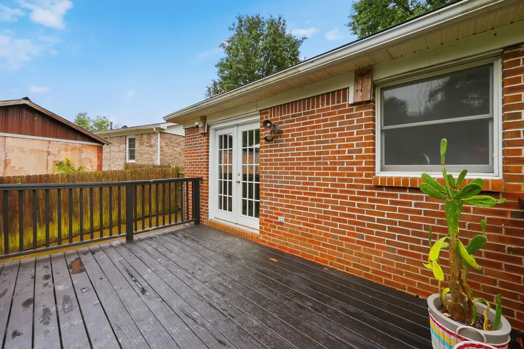 320 Sycamore Court Frankfort KY 40601