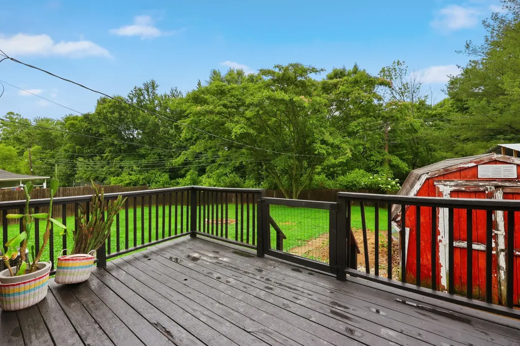 320 Sycamore Court Frankfort KY 40601