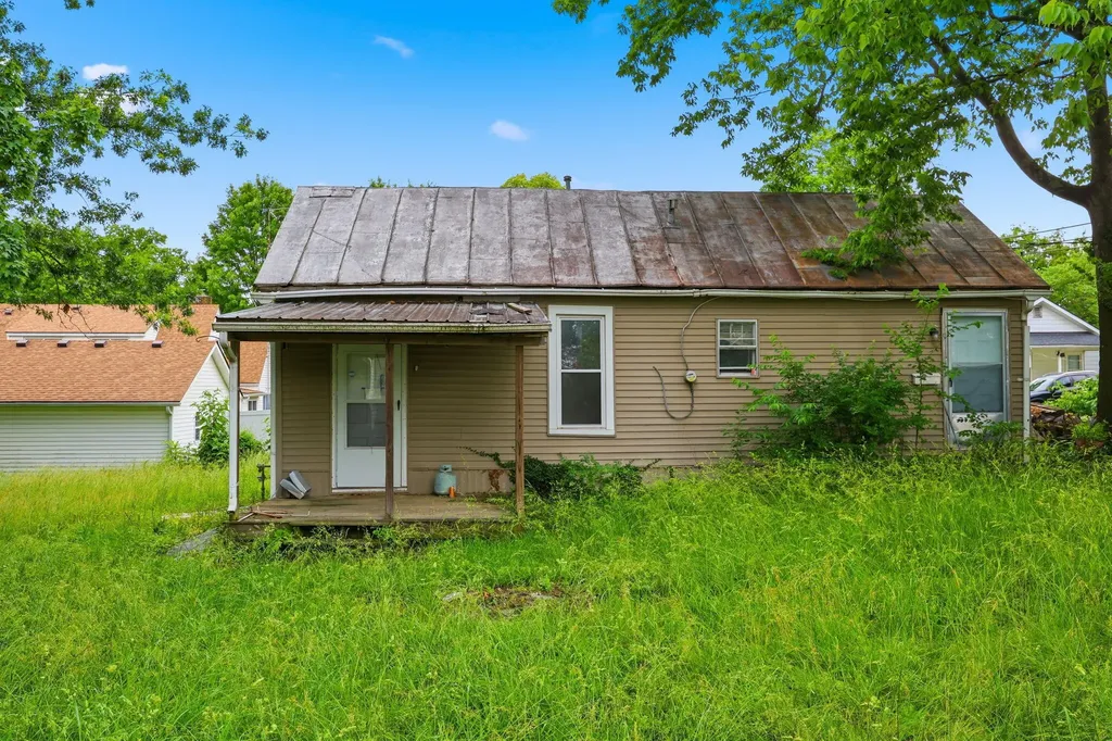 521 N Lexington Avenue Wilmore KY 40390