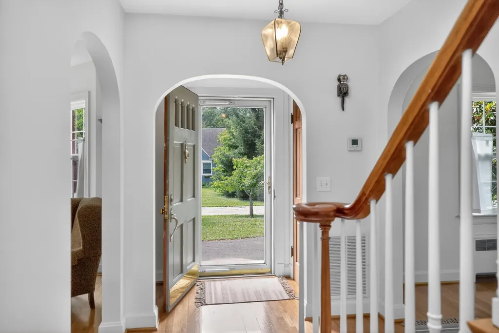 304 Village Drive Lawrenceburg KY 40342