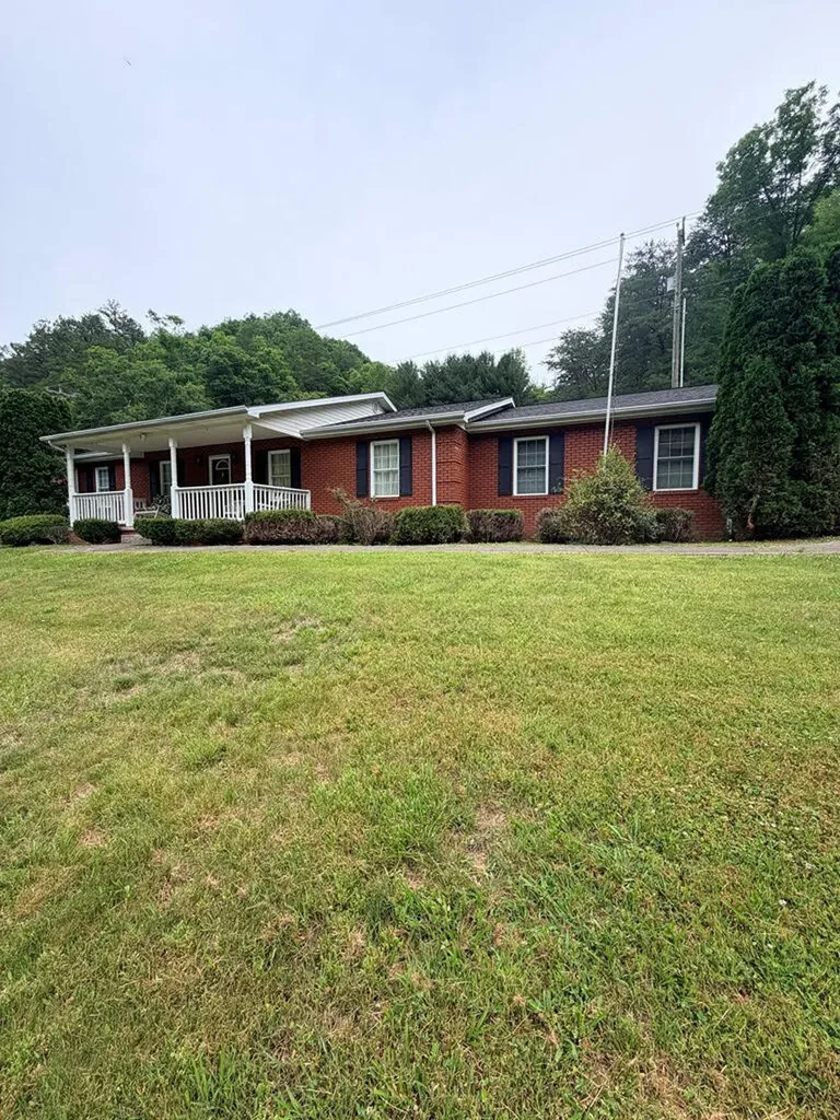 17004 Kentucky 979 Beaver KY 41604
