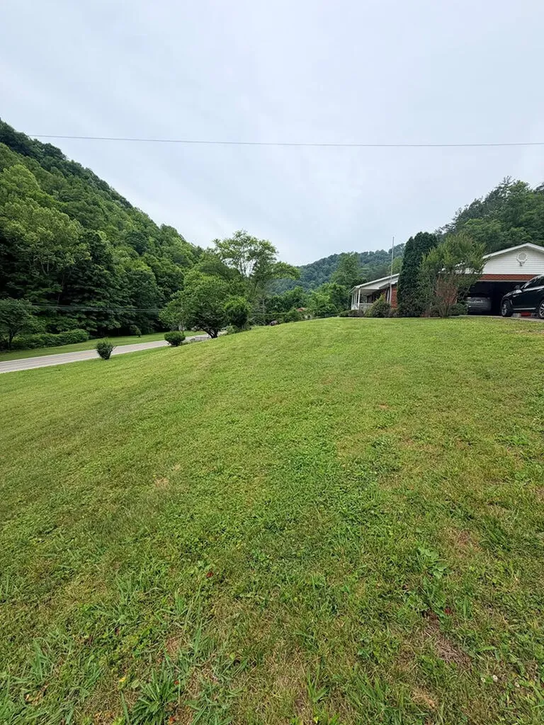 17004 Kentucky 979 Beaver KY 41604