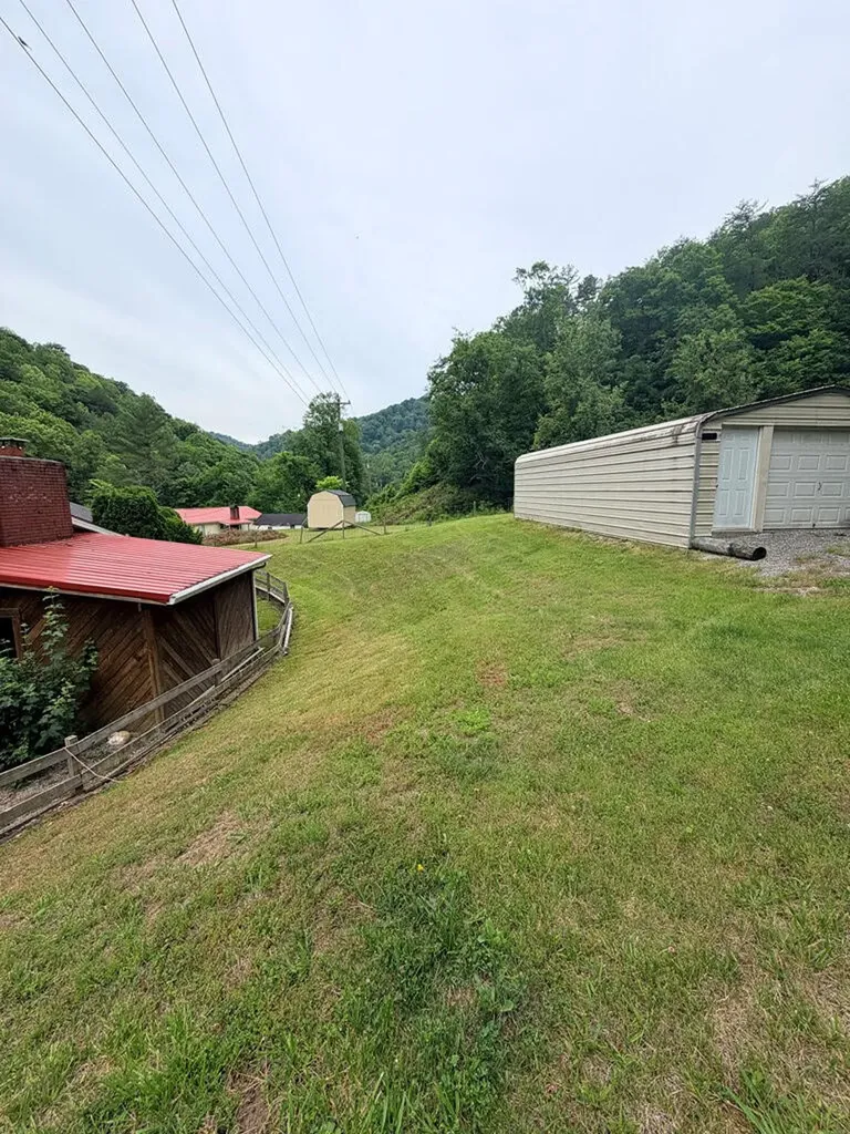 17004 Kentucky 979 Beaver KY 41604