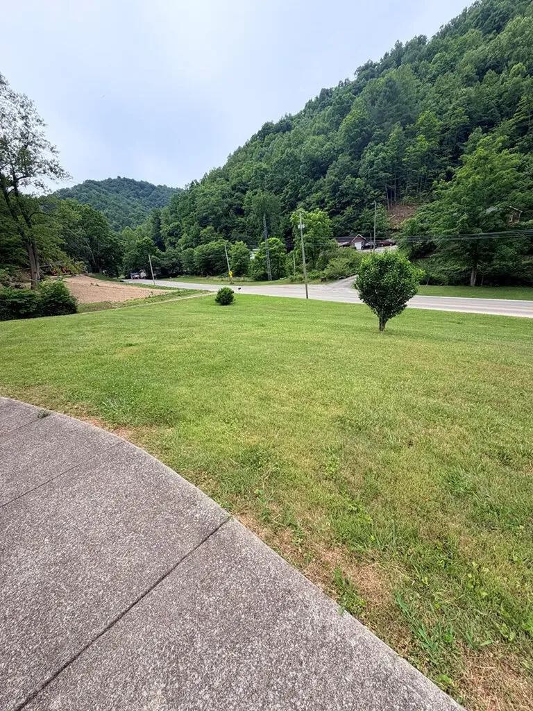 17004 Kentucky 979 Beaver KY 41604