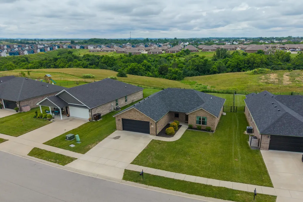 248 Windward Way Richmond KY 40475