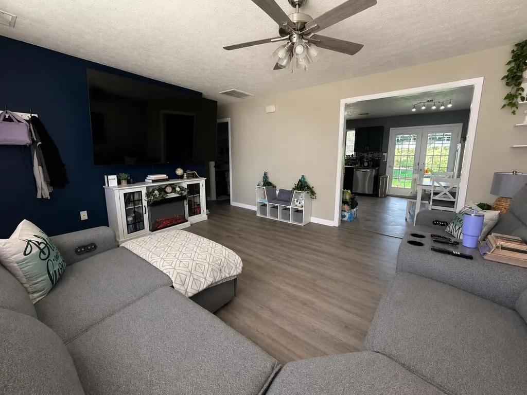 321 Burchwood Drive Berea KY 40403