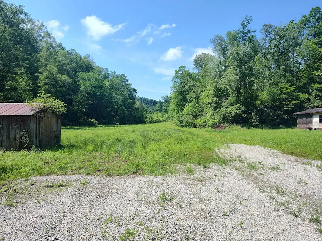 350 Boyd Cemetery Road Morehead KY 40351