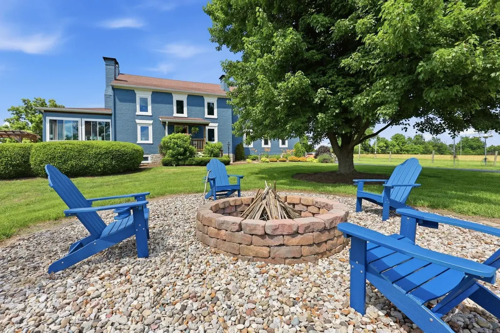 930 Steele Road Versailles KY 40383
