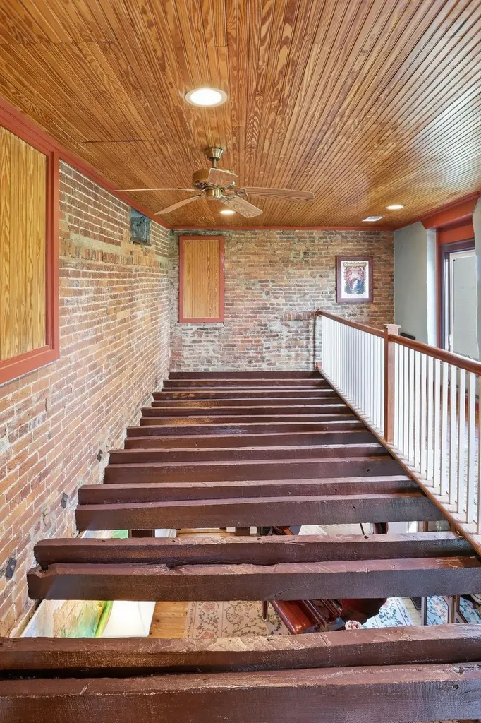 930 Steele Road Versailles KY 40383