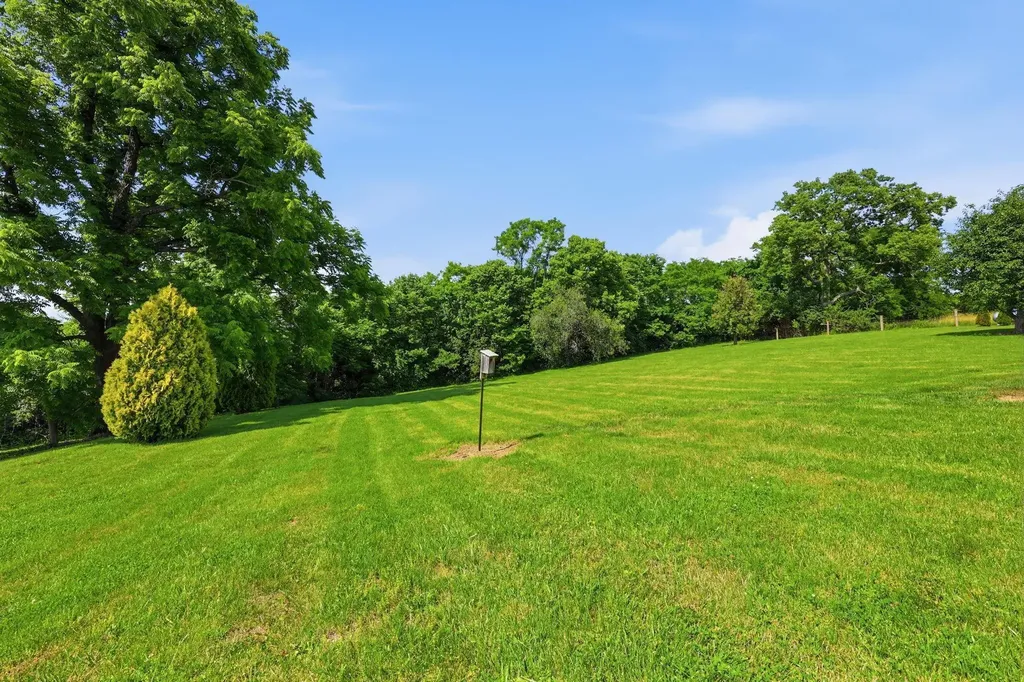 930 Steele Road Versailles KY 40383
