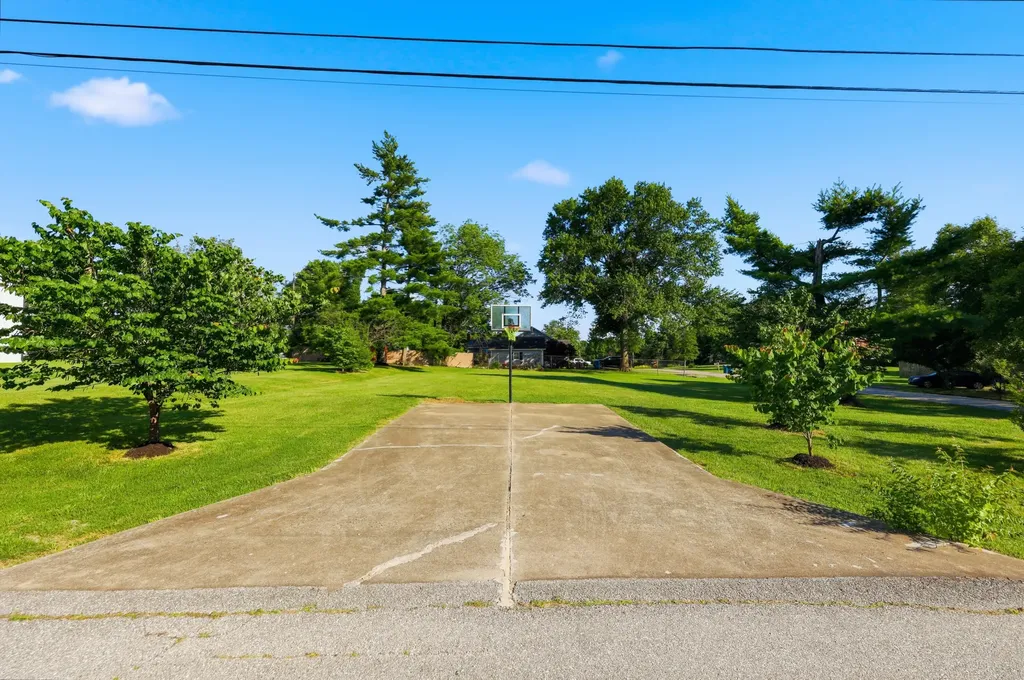 1029 Linden Drive Lawrenceburg KY 40342