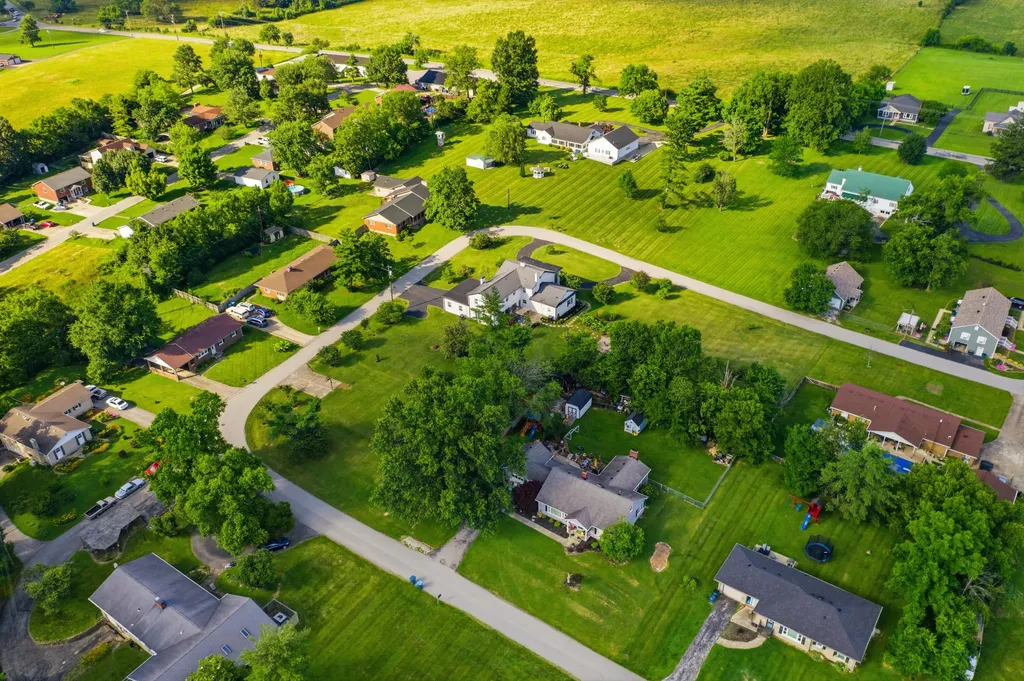 1029 Linden Drive Lawrenceburg KY 40342