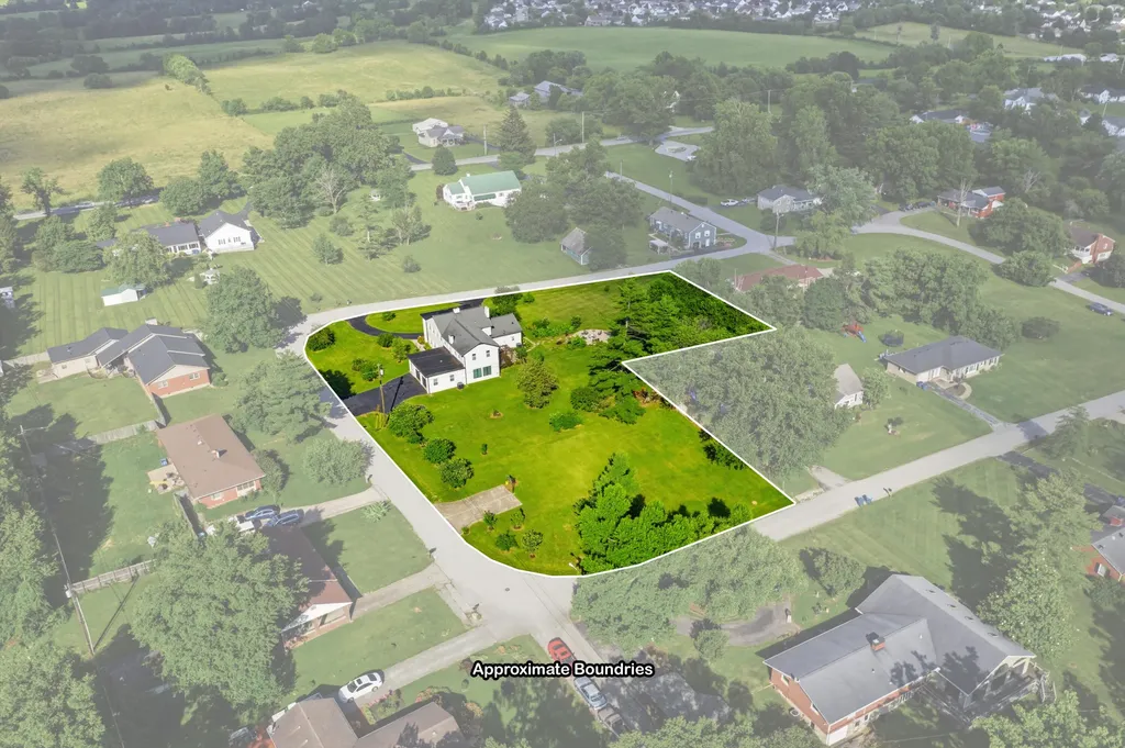 1029 Linden Drive Lawrenceburg KY 40342