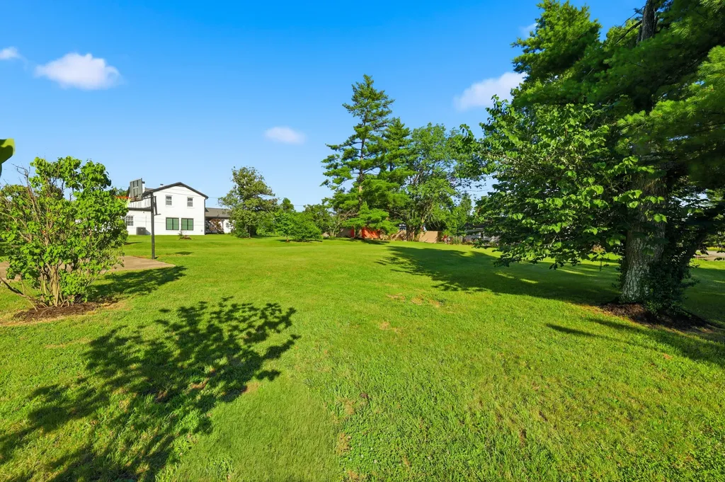 1029 Linden Drive Lawrenceburg KY 40342