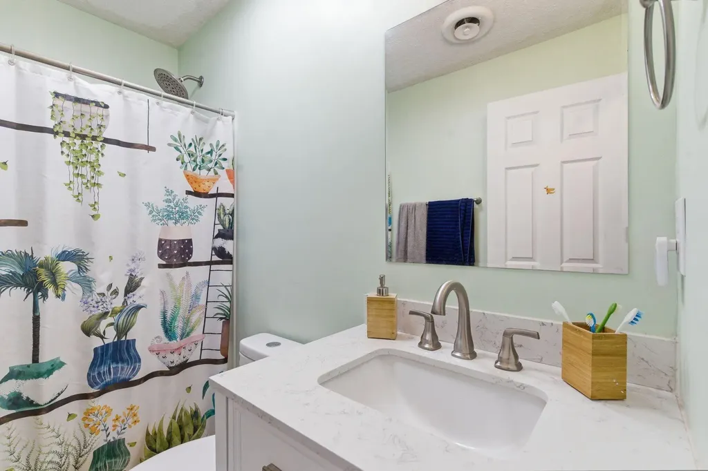 3456 Smoky Mountain Drive Lexington KY 40515