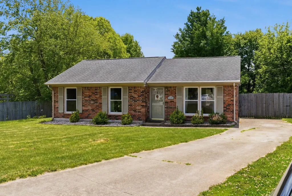 3456 Smoky Mountain Drive Lexington KY 40515