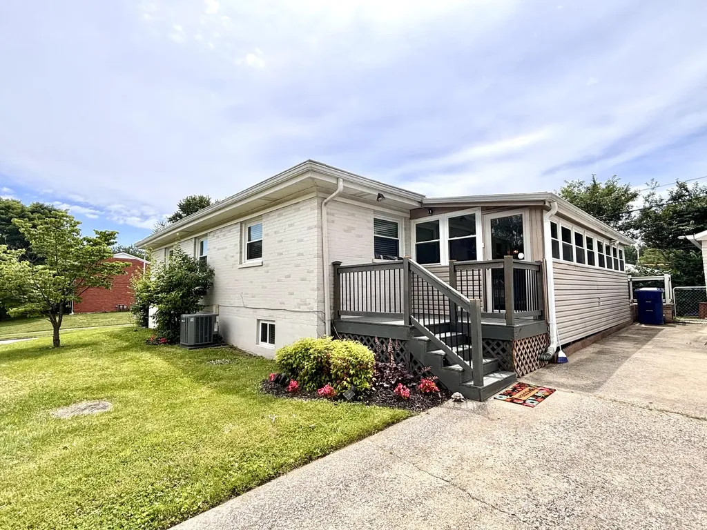 2101 Cypress Drive Lexington KY 40504