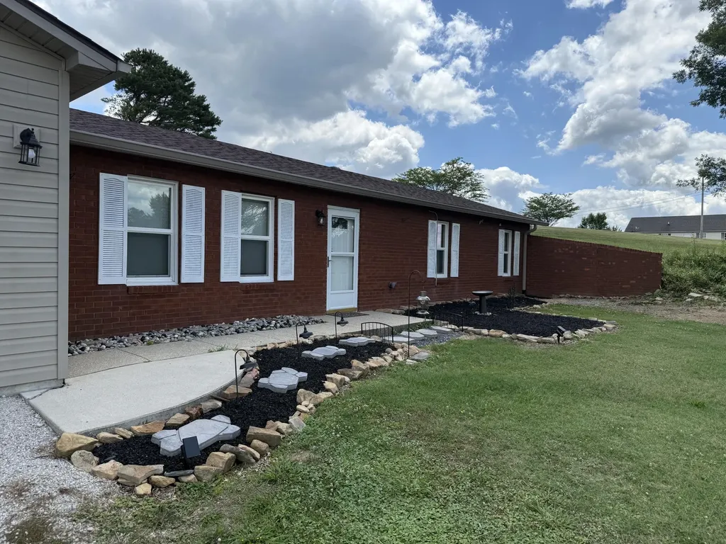 311 Silver Eagle Drive London KY 40744