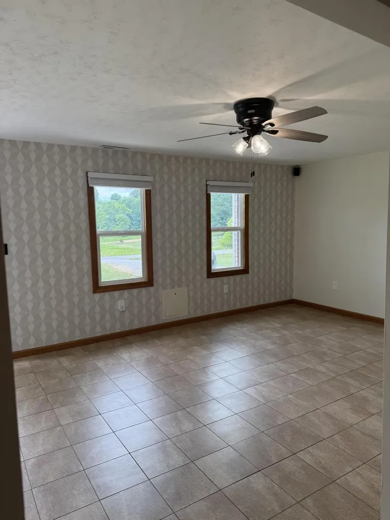 311 Silver Eagle Drive London KY 40744