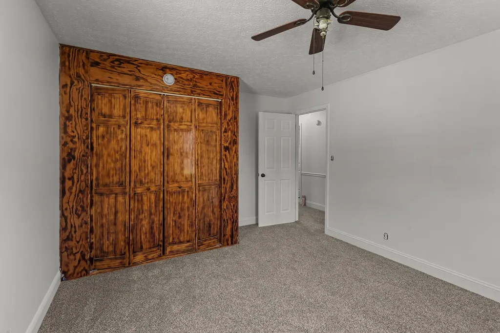 215 Lynn Drive Lawrenceburg KY 40342