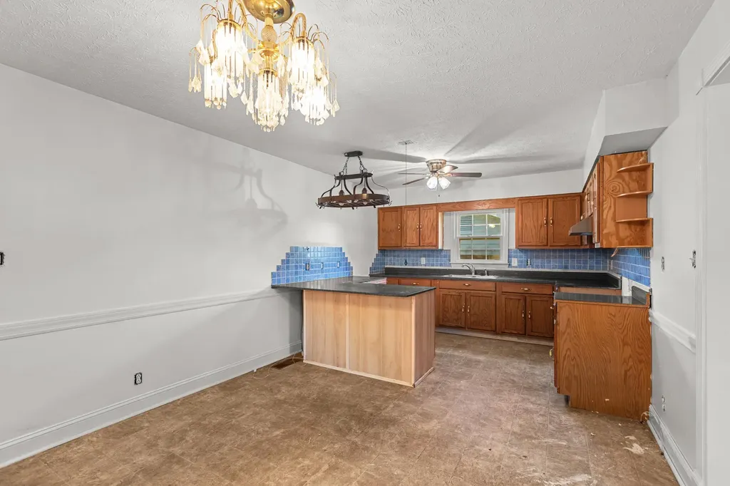 215 Lynn Drive Lawrenceburg KY 40342