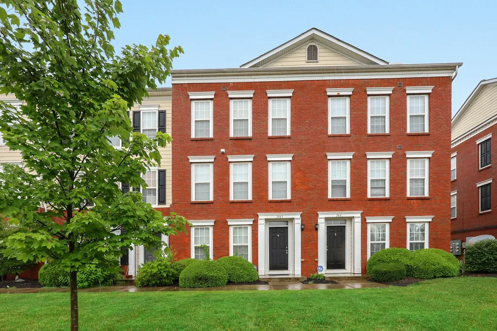 2443 Aristocracy Circle Lexington KY 40509