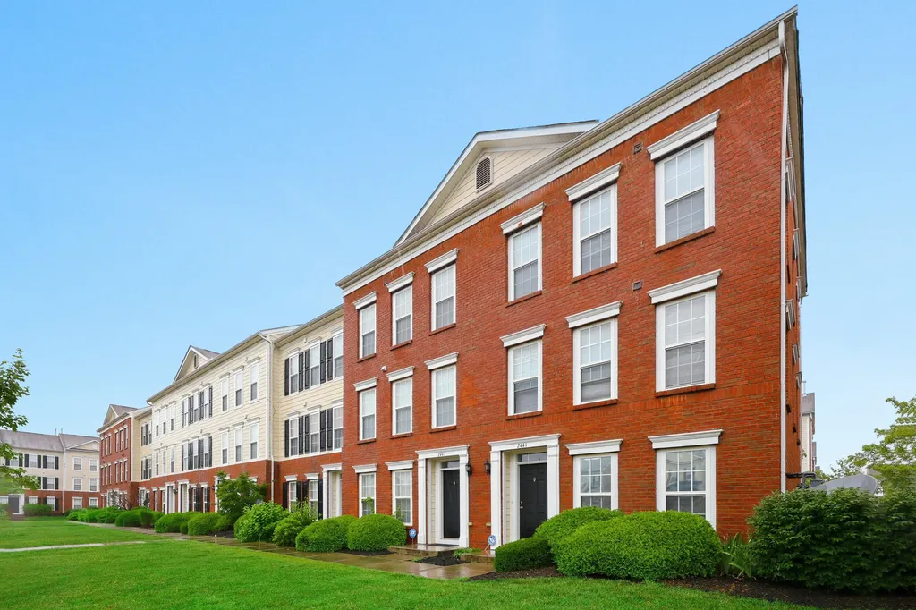 2443 Aristocracy Circle Lexington KY 40509