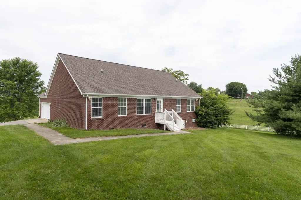188 Elliott Ford Road Richmond KY 40475