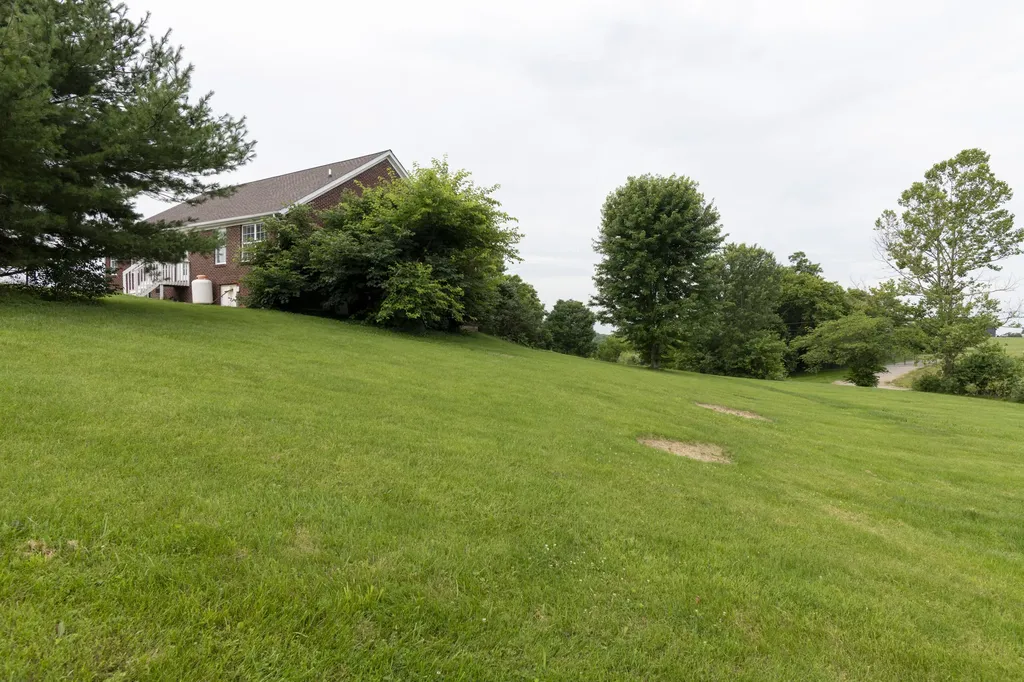 188 Elliott Ford Road Richmond KY 40475