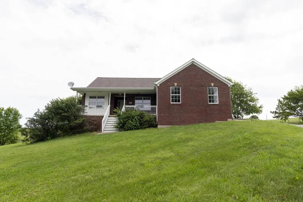 188 Elliott Ford Road Richmond KY 40475
