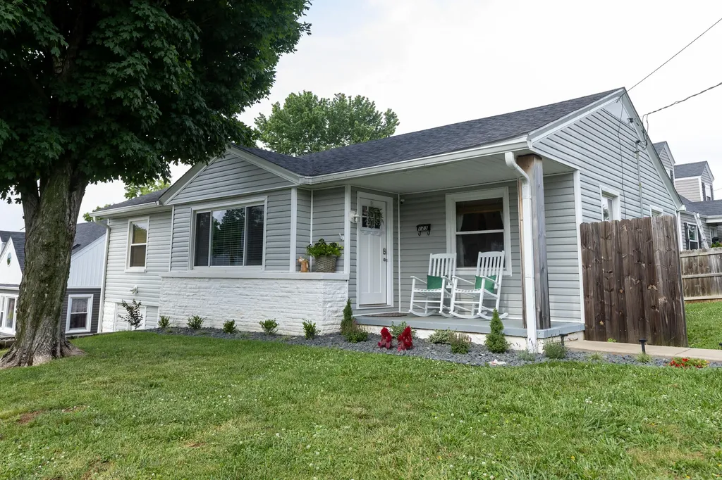 123 Ballard Street Harrodsburg KY 40330