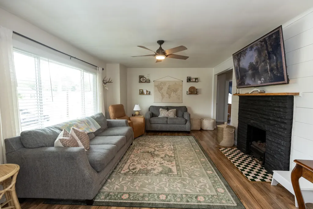 123 Ballard Street Harrodsburg KY 40330