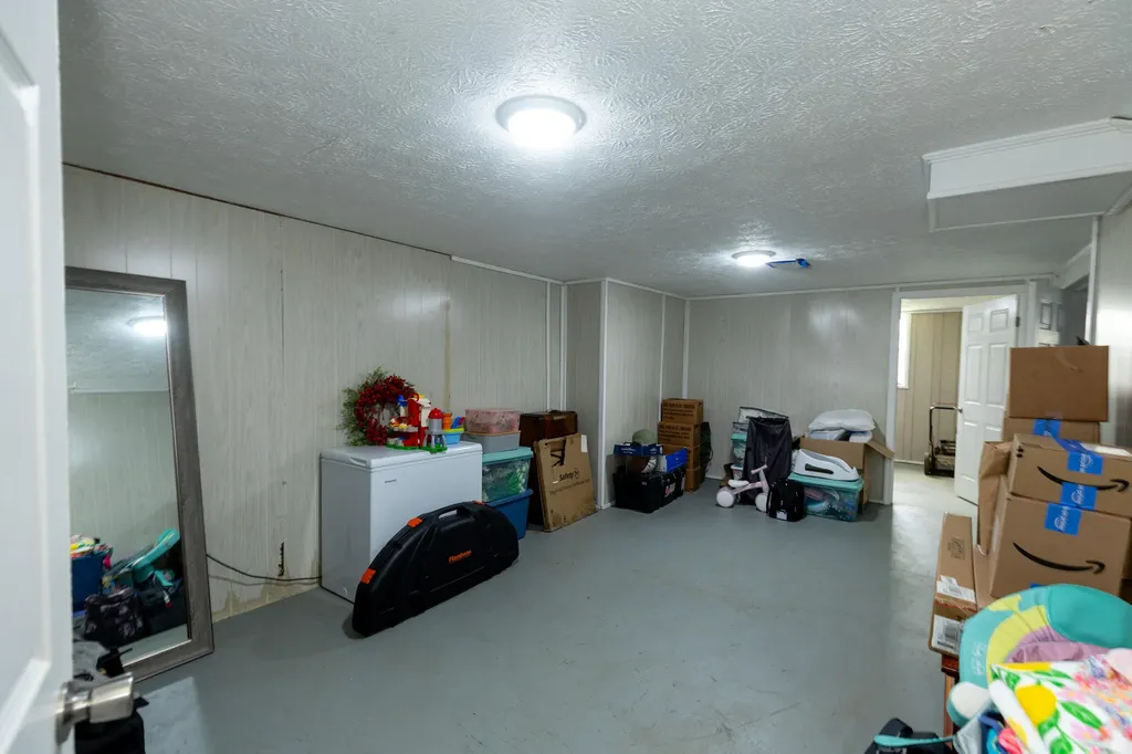 123 Ballard Street Harrodsburg KY 40330