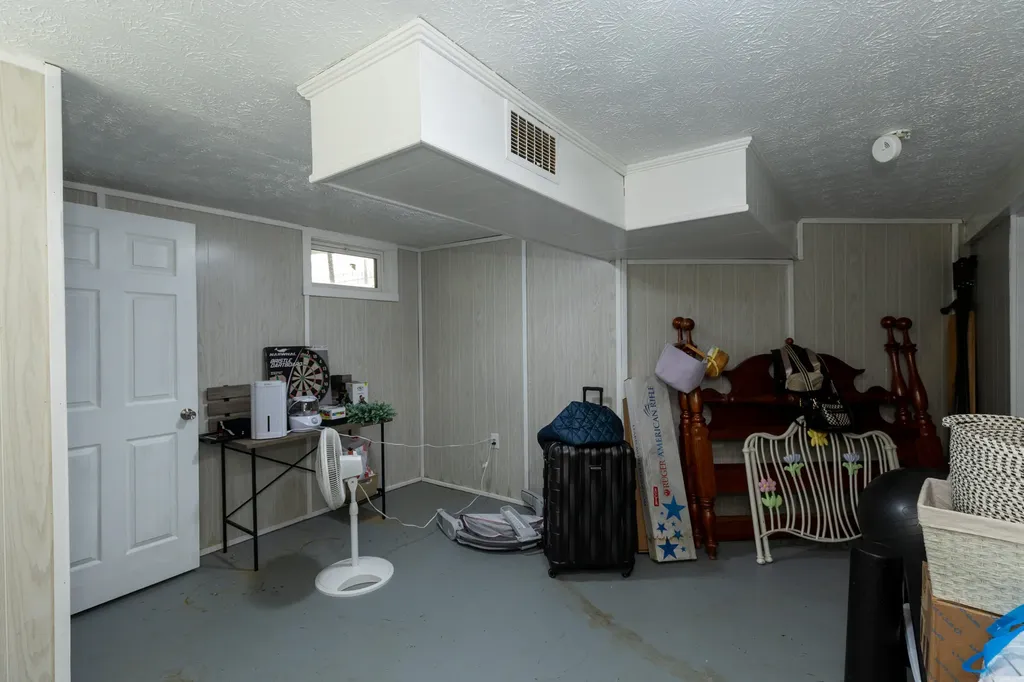 123 Ballard Street Harrodsburg KY 40330