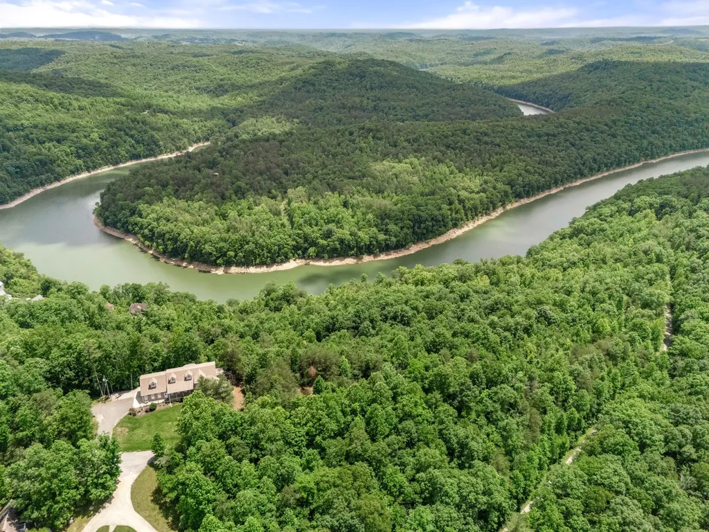 0 W Majestic Drive Burnside KY 42519