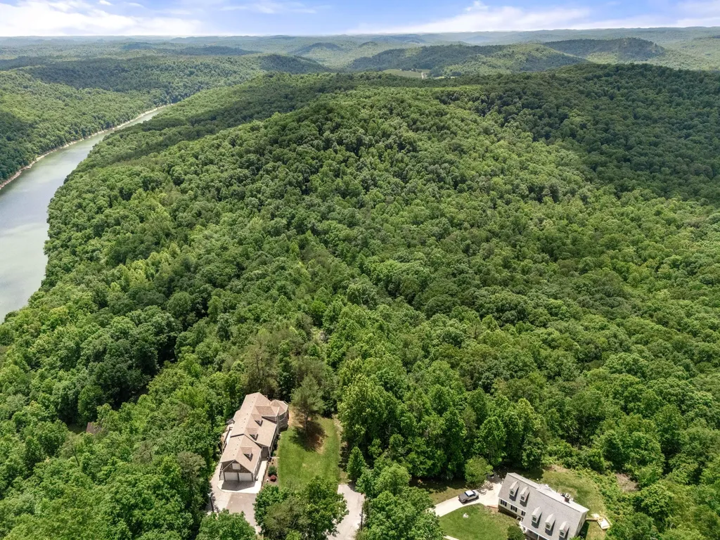0 W Majestic Drive Burnside KY 42519