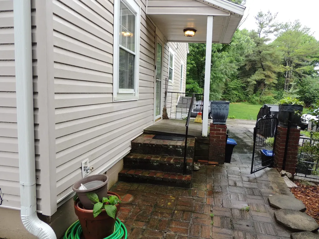 4 Tanner Court Frankfort KY 40601