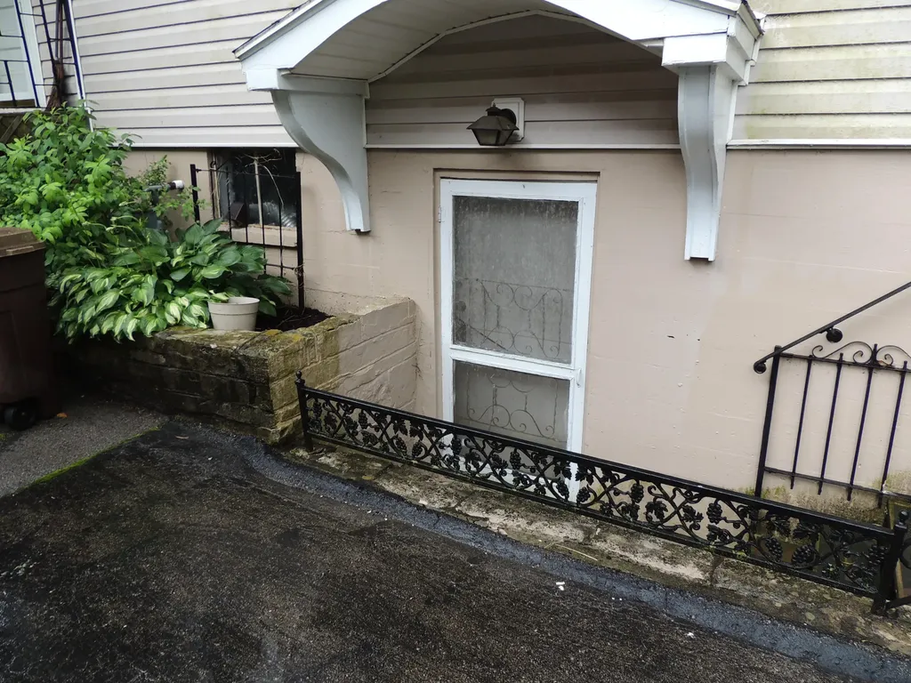 4 Tanner Court Frankfort KY 40601
