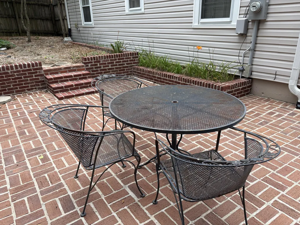 4 Tanner Court Frankfort KY 40601