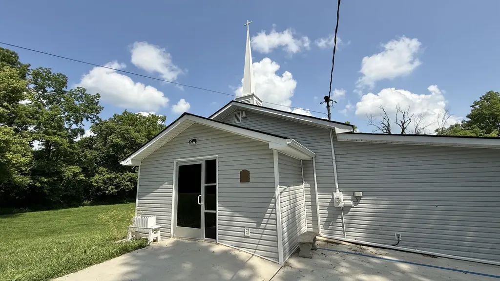 5799 Old Railroad Grade Road Paint Lick KY 40461