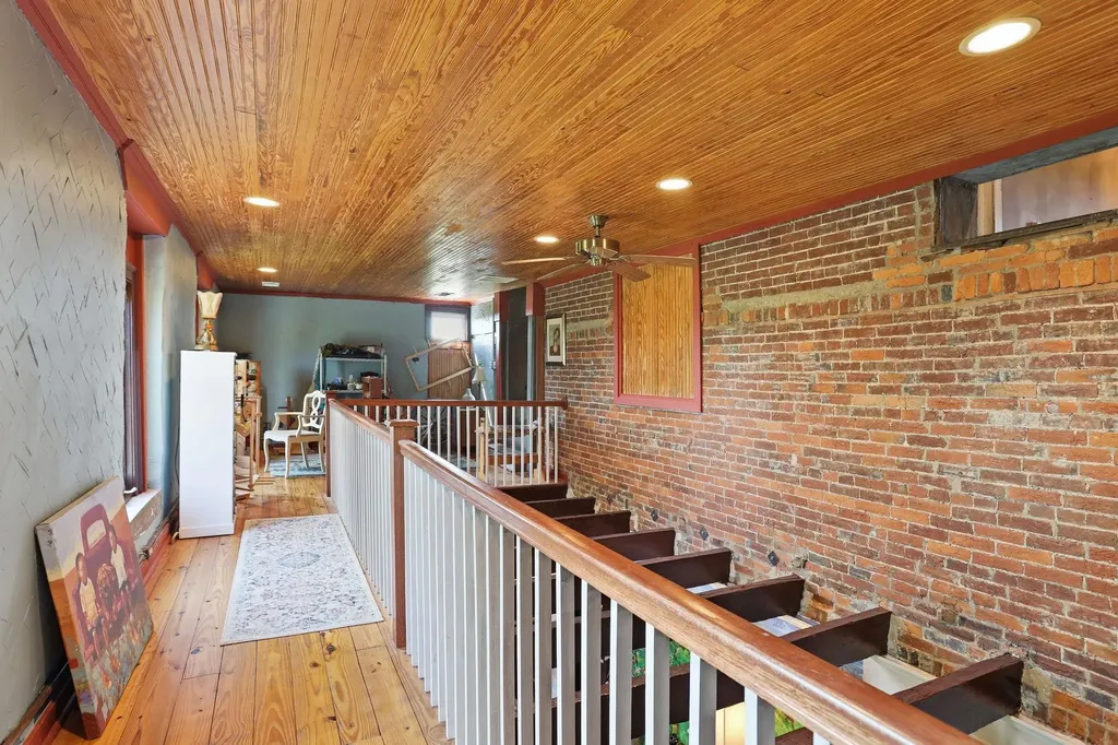 930 Steele Road Versailles KY 40383