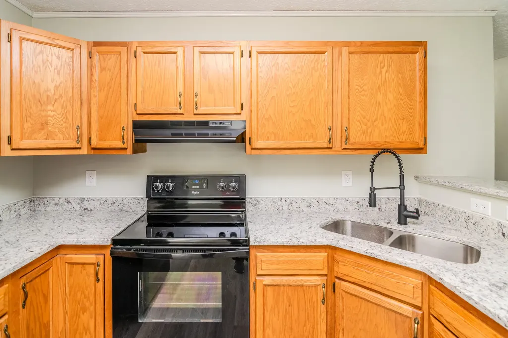 668 Kingsbury Road Lexington KY 40509
