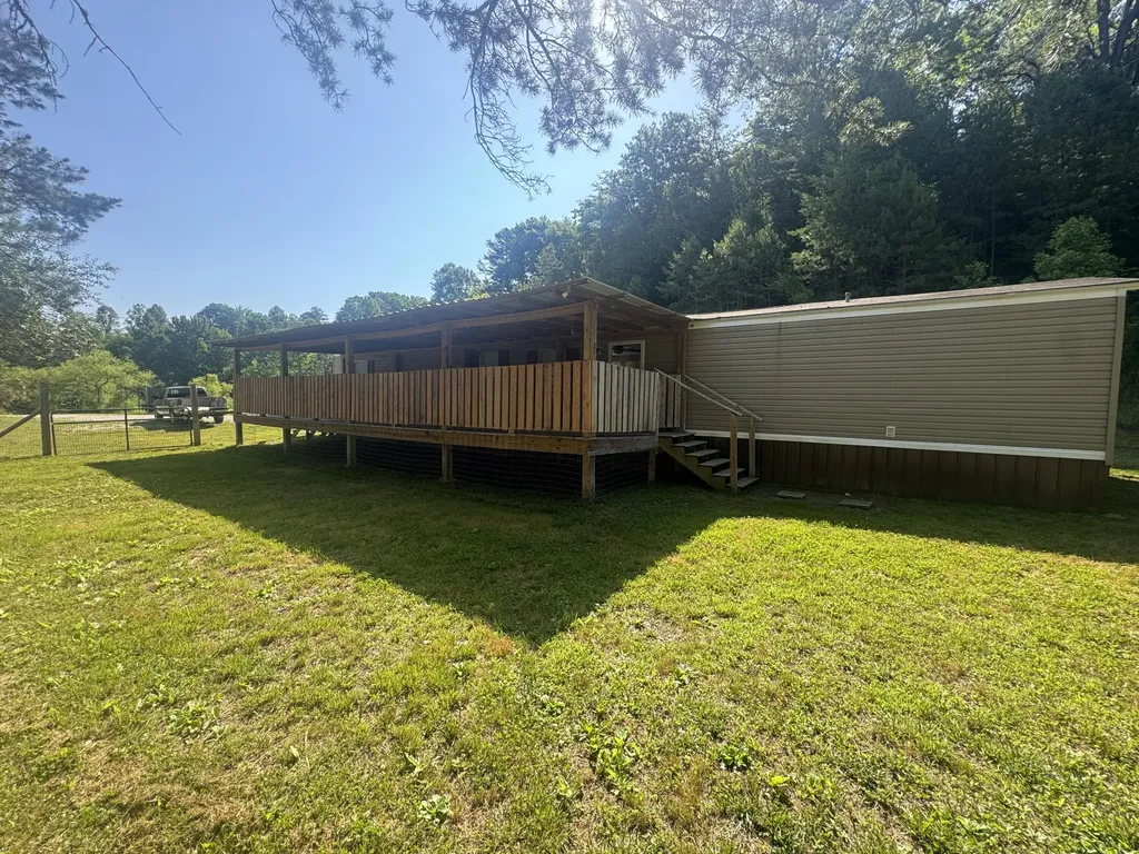 2796 Highway 89 Mckee KY 40447